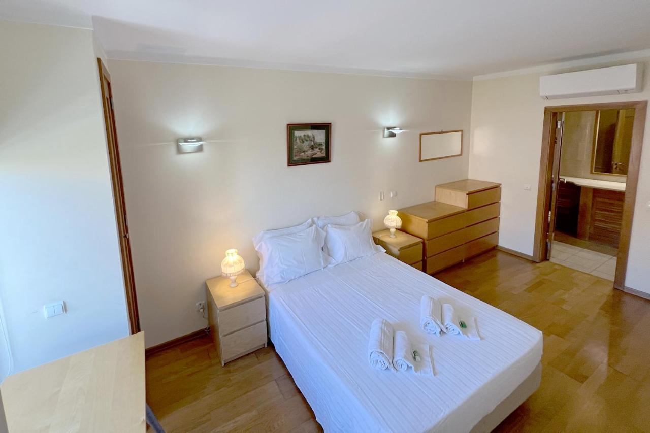 Apartment By The Beach With Parking And Wifi By Amcf Portimão Esterno foto